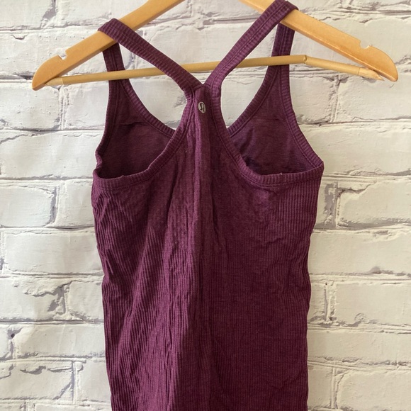 Purple Lululemon Tank sz 6 - Picture 3 of 3